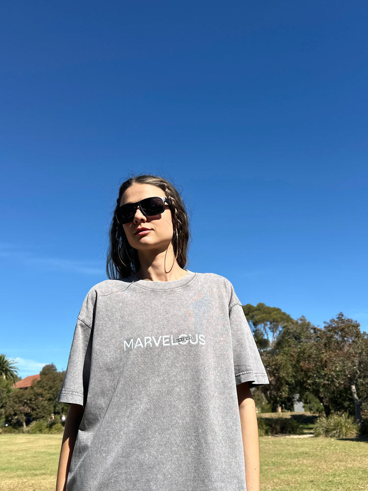 MARVELOUS UNIQUE Vintage Oversized Unisex T-Shirt